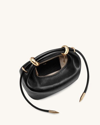 Ellie Henkeltasche mit Metallringverzierungen - Schwarz