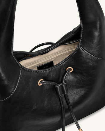 Celandra Hobo-Bag mit Kordelzug – Schwarz