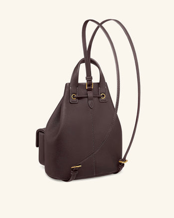 Avery Gekörnte Utility-Rucksack mit Kordelzug – Dunkelbraun