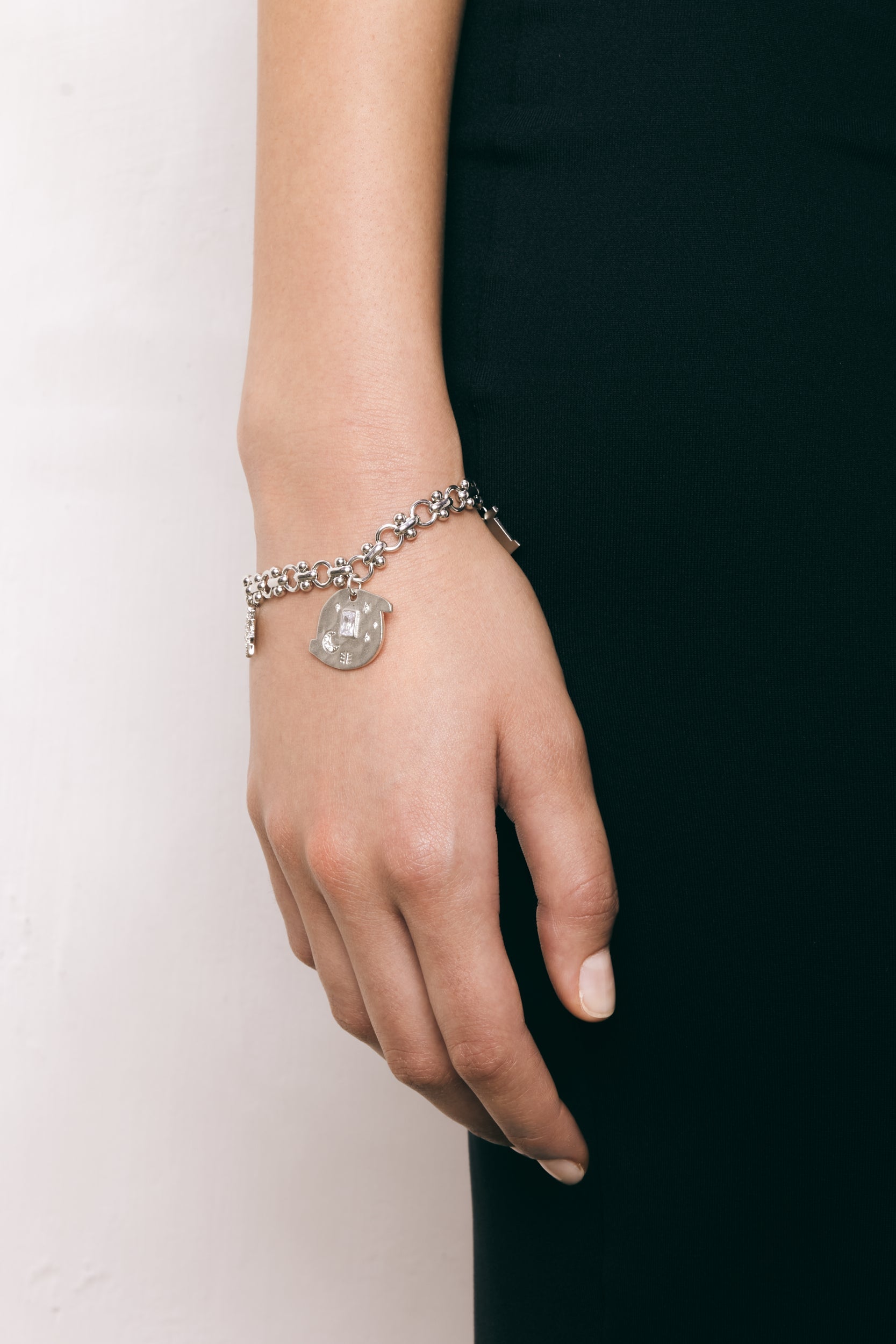 Kosmos Rund Multi Charm Armband - 18 Karat weißvergoldetes & Weißer Zirkon